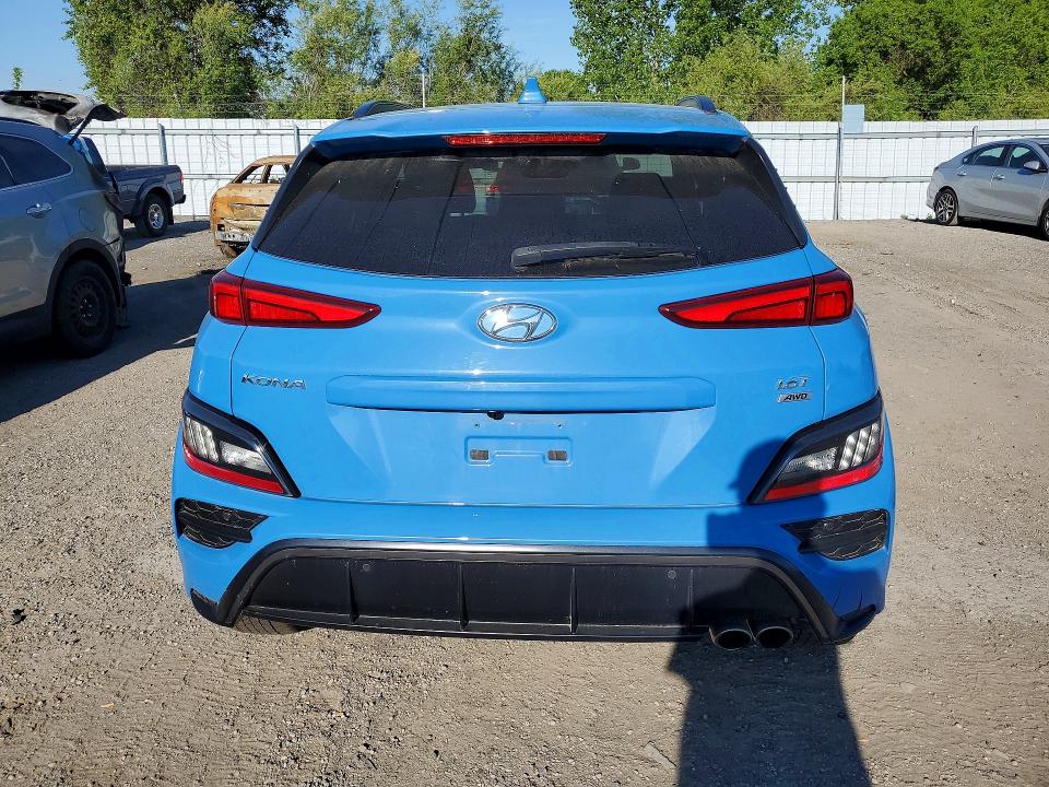 2022 Hyundai Kona VIN KM8K5CA37NU905061 COPART salvage auction — VANDALISM, On - Permit No Brand - Unfit, sold $8,000 on 2026-07-09 (photo 6)