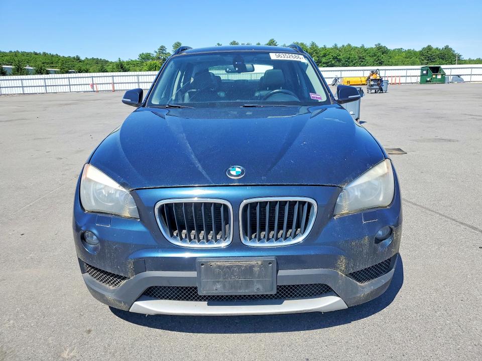 2014 BMW X1 VIN WBAVL1C56EVY13098 COPART salvage auction — NORMAL WEAR, Me - Certificate Of Title, sold $400 on 2026-07-07 (photo 5)