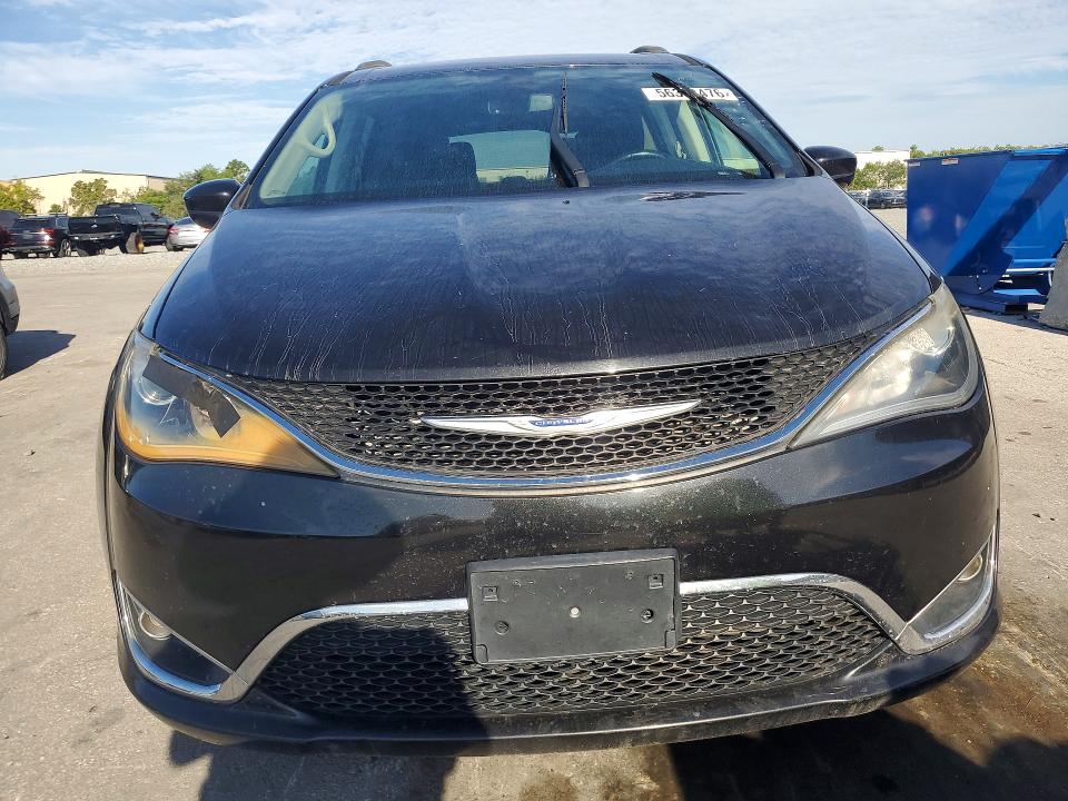2019 Chrysler Pacifica VIN 2C4RC1BG7KR731614 COPART salvage auction — MINOR DENT/SCRATCHES, Fl - Certificate Of Title, sold $4,450 on 2026-08-25 (photo 5)