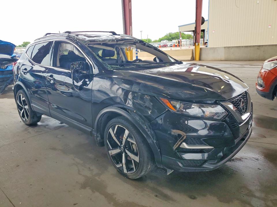2021 Nissan Rogue sport VIN JN1BJ1CV6MW316107 COPART salvage auction — ROLLOVER, Tx - Certificate Of Title, sold $2,150 on 2026-07-07 (photo 4)