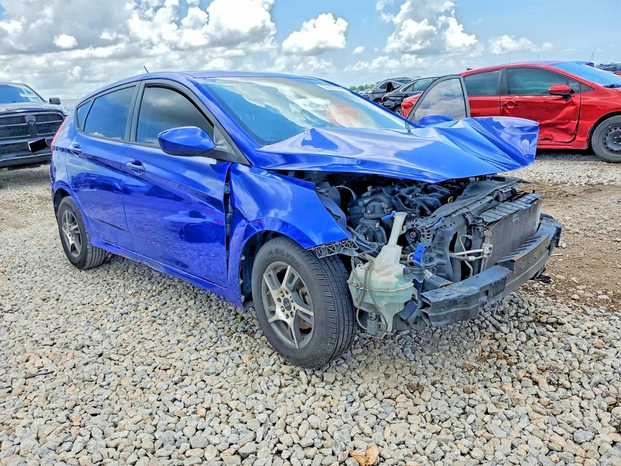 2013 Hyundai Accent VIN KMHCT5AE2DU118878 COPART salvage auction — Front End, TX - SALVAGE VEHICLE TITLE, sold $625 on 2026-07-09 (photo 4)