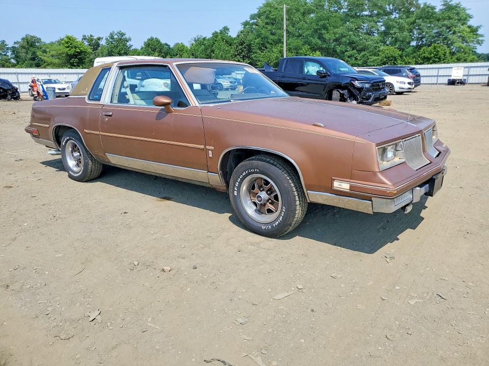 1986 Oldsmobile Cutlass supreme VIN 1G3GM47Y0GP378102 COPART salvage auction — NORMAL WEAR, Nj - Certificate Of Title, sold $4,250 on 2026-07-06 (photo 4)