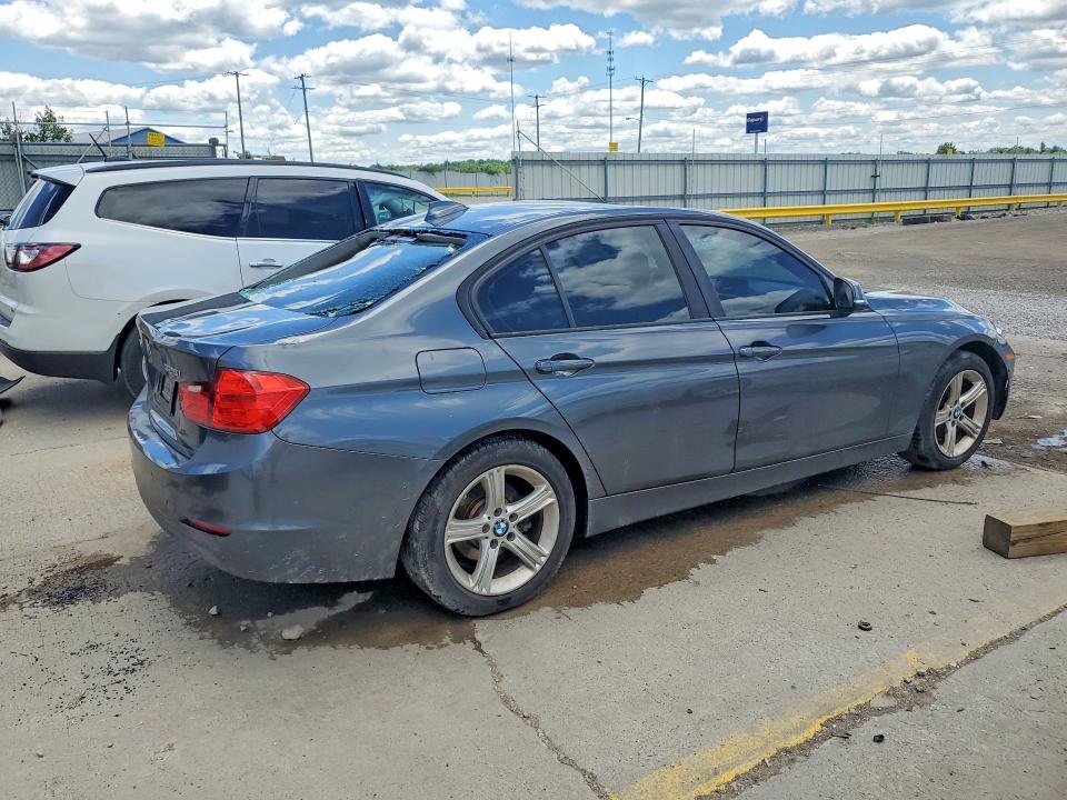 2013 BMW VIN WBA3B5G54DNS04442 COPART salvage auction — ROOF, Co - Public - Salvage Title, sold $1,600 on 2026-07-22 (photo 3)