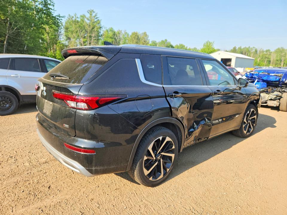 2024 Mitsubishi VIN JA4J4WA83RZ634602 COPART salvage auction — SIDE, On - Permit No Brand - Unfit, sold $14,300 on 2026-07-09 (photo 3)