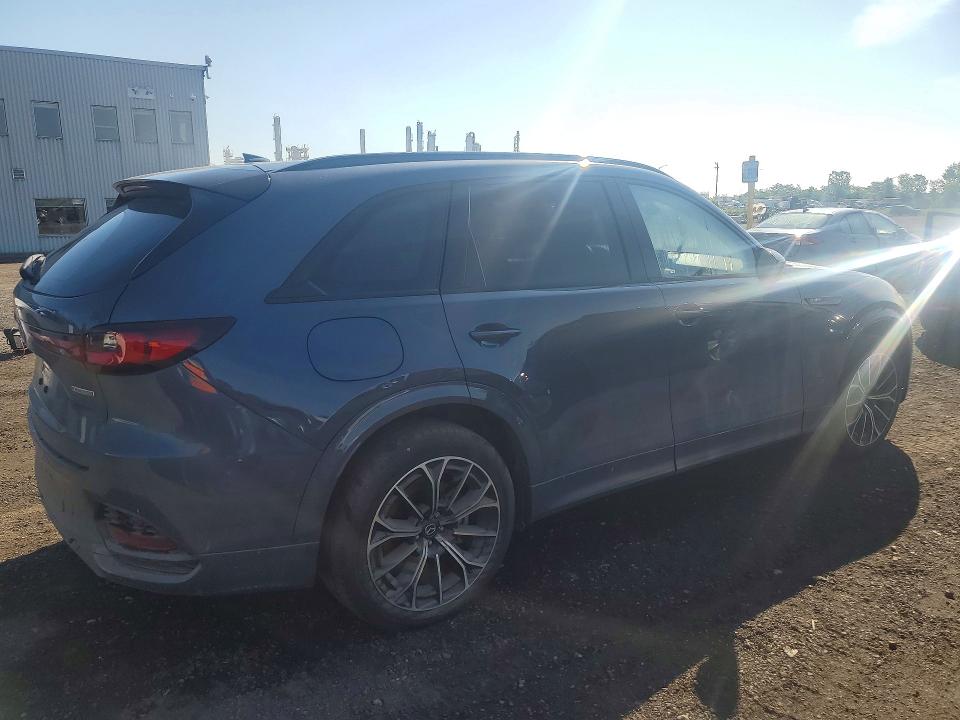 2025 Mazda Cx-70 VIN JM3KJDHA0S1117446 COPART salvage auction — WATER/FLOOD, Qc - Irrecuperable, sold $3,600 on 2026-07-28 (photo 3)