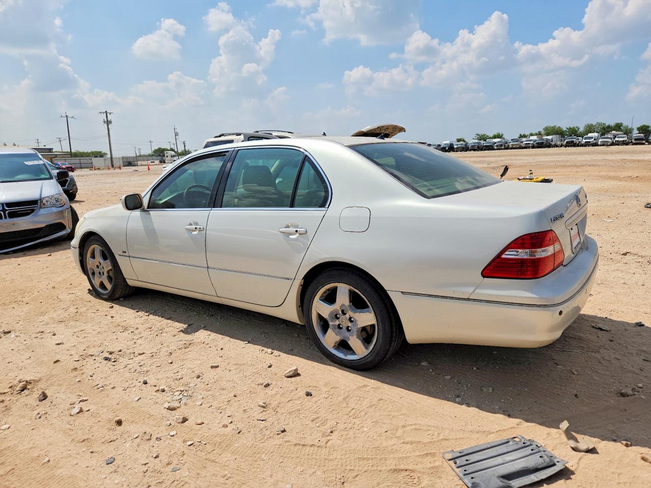 2004 Lexus LS 430 VIN JTHBN36F640162324 COPART salvage auction — Mechanical, TX - CERTIFICATE OF TITLE (P), sold $2,400 on 2026-07-09 (photo 2)