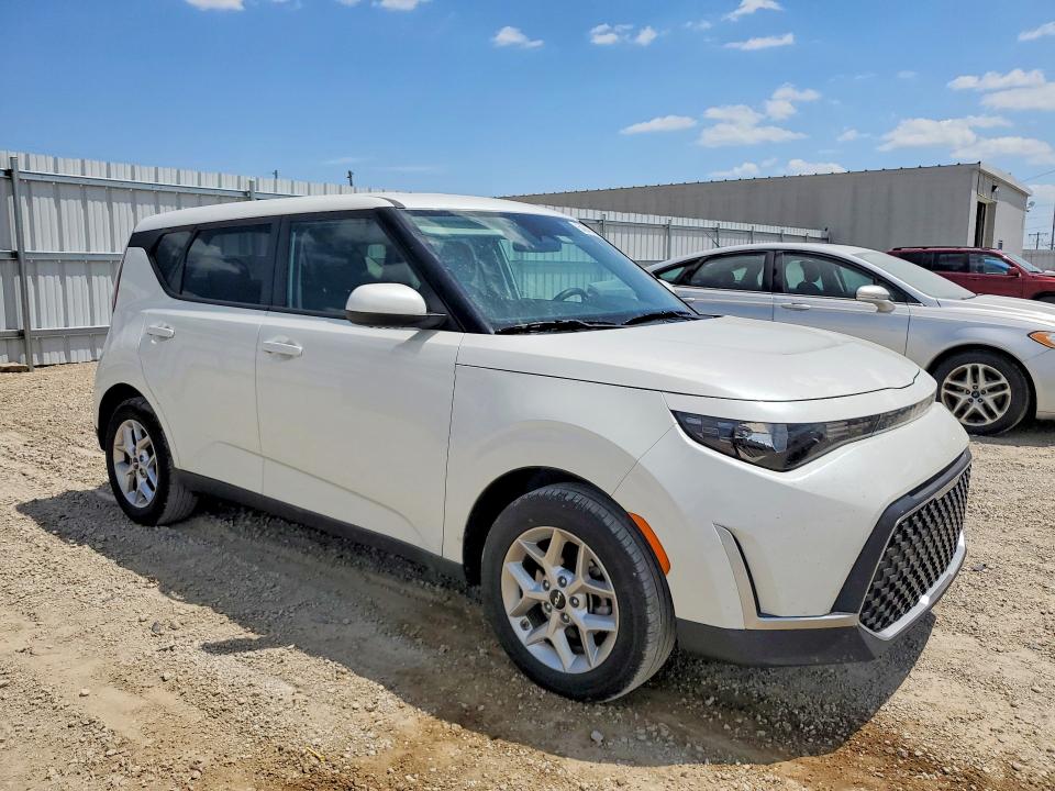 2025 Kia Soul VIN KNDJ23AUXS7925946 COPART salvage auction — HAIL, Ia - Cert Of Title-Salvage Title, sold $3,800 on 2026-07-29 (photo 4)