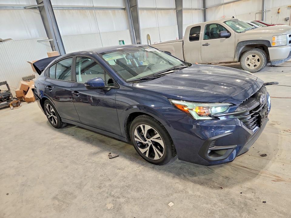 2025 Subaru LEGACY VIN 4S3BWAD66S3032562 COPART salvage auction — REAR END, NE - CERT OF TITLE-SALVAGE, sold $8,700 on 2026-08-04 (photo 4)
