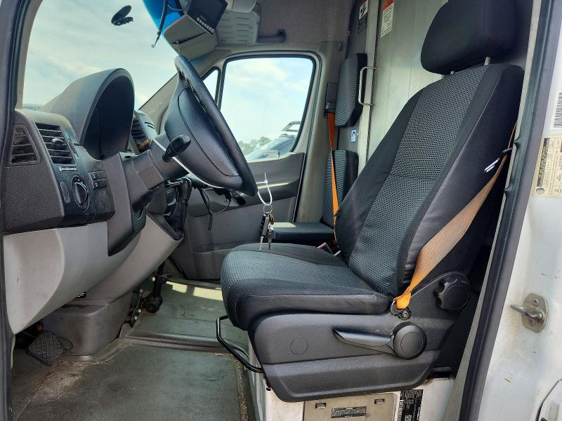 2011 Mercedes-benz Sprinter VIN WD3PE8CB8B5609638 COPART salvage auction — MECHANICAL, NC - DEALER ONLY CLEAN TITLE, sold $300 on 2026-07-09 (photo 7)