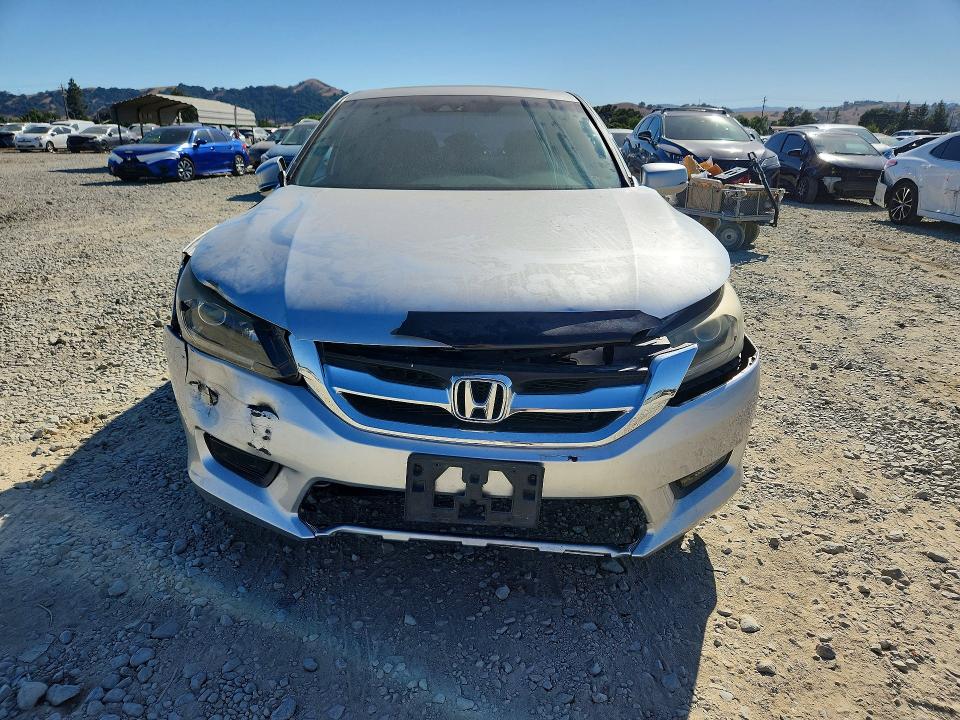 2015 Honda Accord VIN 1HGCR2F86FA155295 COPART salvage auction — FRONT END, Ca - Salvage Certificate, sold $1,600 on 2026-07-09 (photo 5)