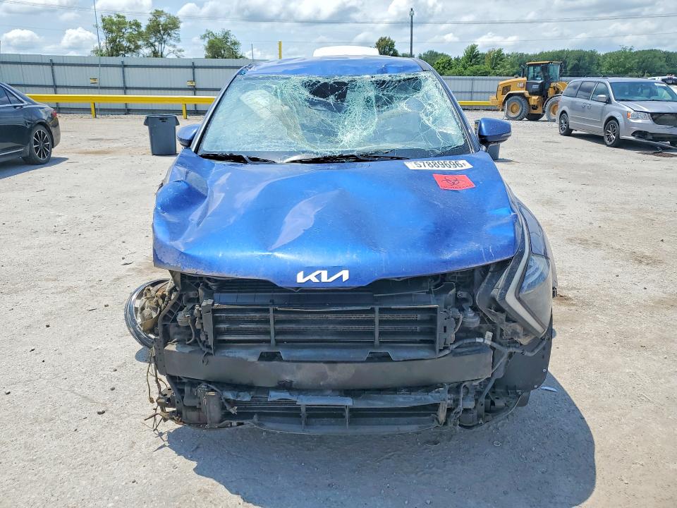 2023 Kia Sportage VIN 5XYK33AF8PG123683 COPART salvage auction — ALL OVER, IA - CERT OF TITLE-SALVAGE TITLE, sold $3,200 on 2026-07-24 (photo 5)