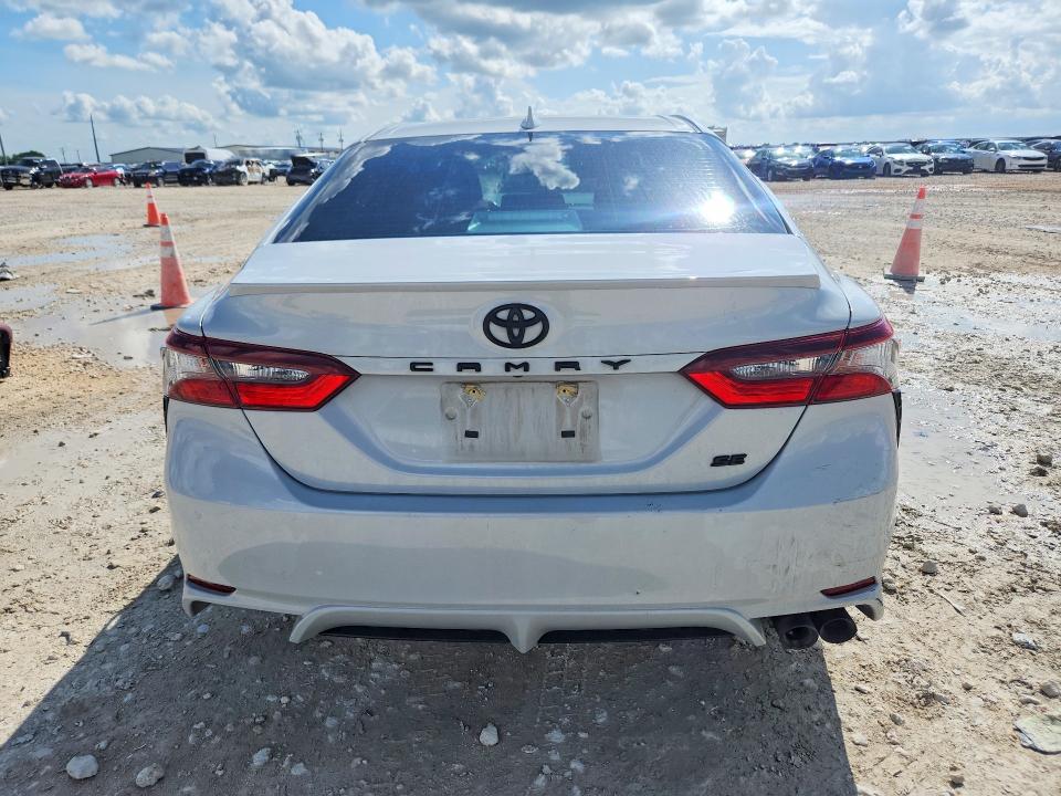 2022 Toyota Camry VIN 4T1T11AK5NU045835 COPART salvage auction — FRONT END, Tx - Salvage Vehicle Title, sold $70 on 2026-07-30 (photo 6)