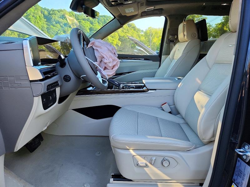 2026 Cadillac Escalade VIN 1GYS9MKL7TR225474 COPART salvage auction — FRONT END, Nj - Cert Of Title-Salvage, sold $57,500 on 2026-07-21 (photo 7)