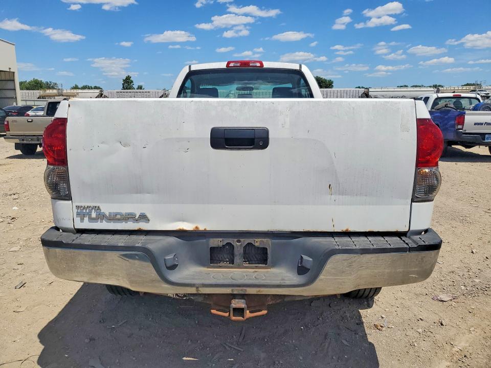2008 Toyota Tundra VIN 5TFLU52108X009062 COPART salvage auction — MINOR DENT/SCRATCHES, Mo - Dealer Only Clean Title, sold $2,250 on 2026-07-17 (photo 6)