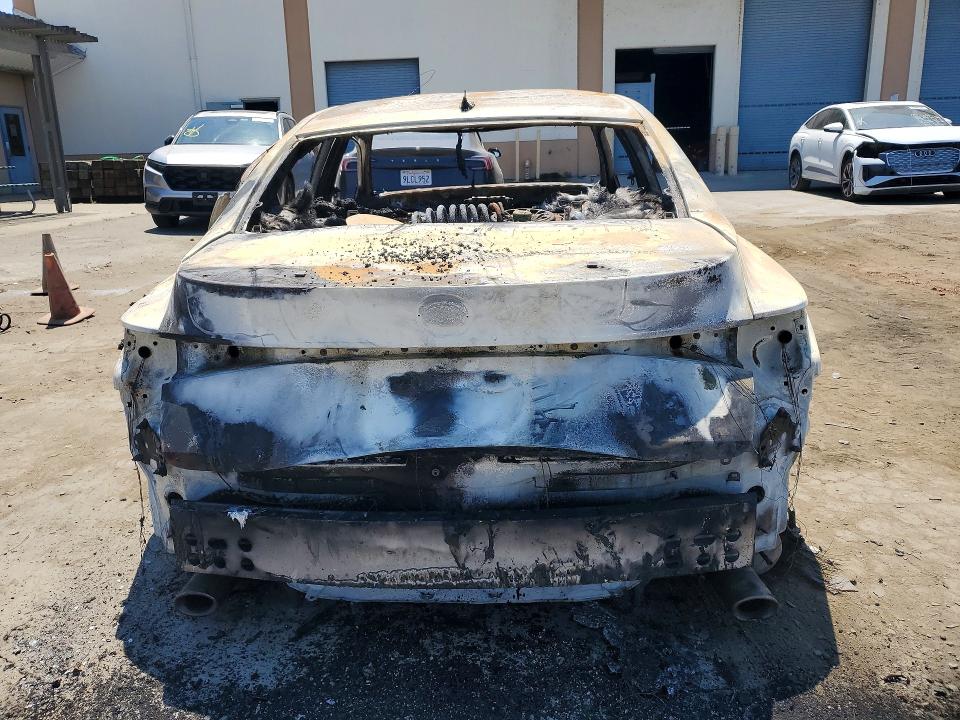 2022 Lexus Is 350 VIN JTHGZ1B26N5054940 COPART salvage auction — BURN, CA - SALVAGE CERTIFICATE, sold $10 on 2026-07-14 (photo 6)