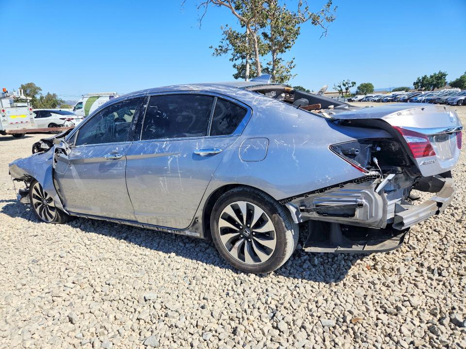 2017 Honda Accord VIN JHMCR6F72HC010693 COPART salvage auction — FRONT END, CA - NON-REPAIRABLE VEHICLE CERT, sold $500 on 2026-07-28 (photo 2)