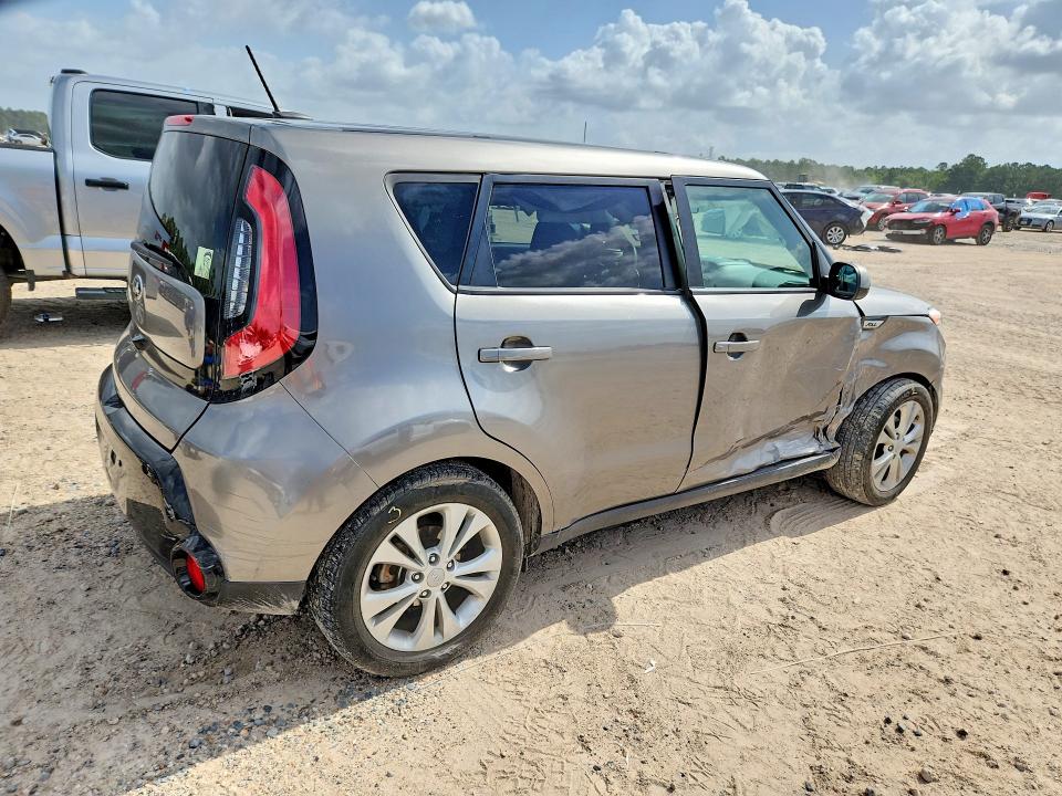 2016 Kia Soul VIN KNDJP3A50G7306046 COPART salvage auction — SIDE, Tx - Salvage Vehicle Title, sold $1,700 on 2026-07-02 (photo 3)