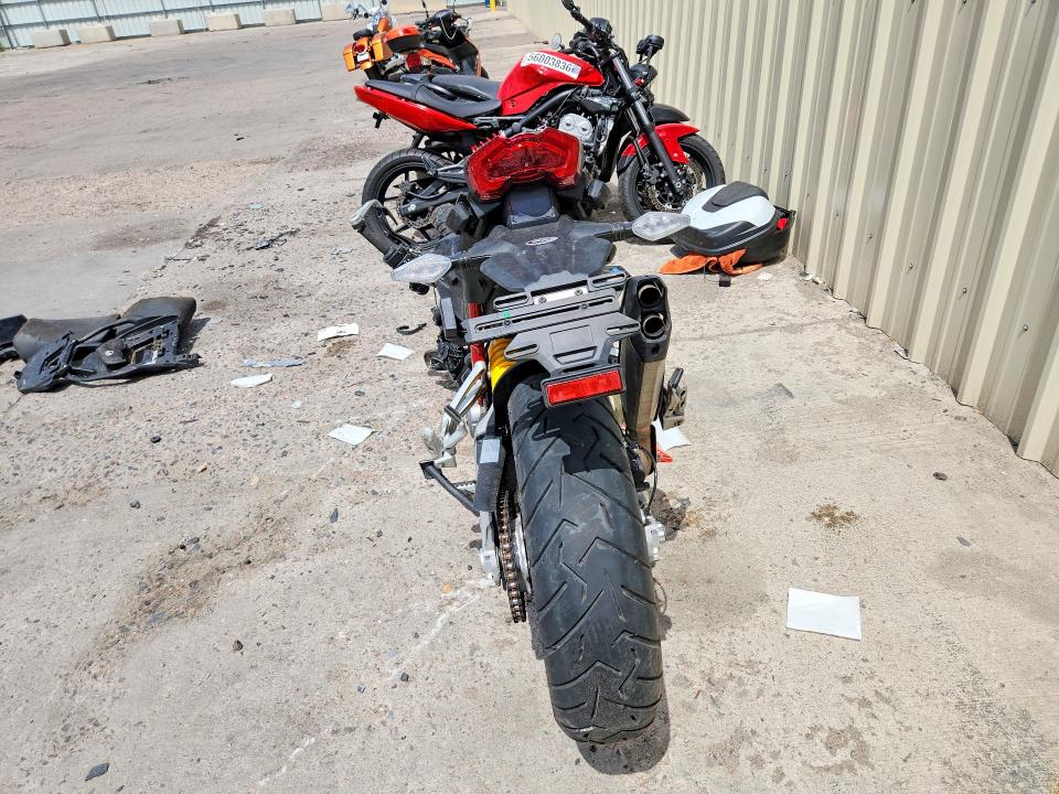 2023 Ducati VIN ZDMAALVW3PB014946 COPART salvage auction — ROLLOVER, Co - Non-Repairable Cert Of Title, sold $550 on 2026-07-15 (photo 4)