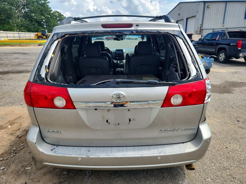 2006 Toyota Sienna VIN 5TDZA22CX6S447626 COPART salvage auction — REAR END, Fl - Cert Of Title Slvg Rebuildable, sold $300 on 2026-07-13 (photo 6)