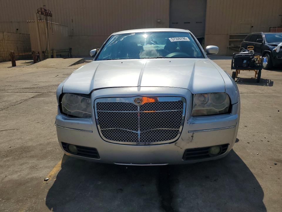 2005 Chrysler 300 VIN 2C3JA53G15H141562 COPART salvage auction — FRONT END, Sc - Cert Of Title-Salvage, sold $250 on 2026-07-17 (photo 5)