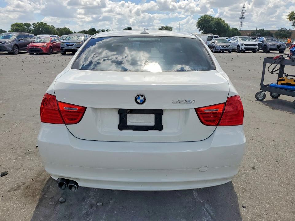 2011 BMW 3 series VIN WBAPH7C54BE674517 COPART salvage auction — MINOR DENT/SCRATCHES, Fl - Certificate Of Title (P), sold $375 on 2026-07-16 (photo 6)
