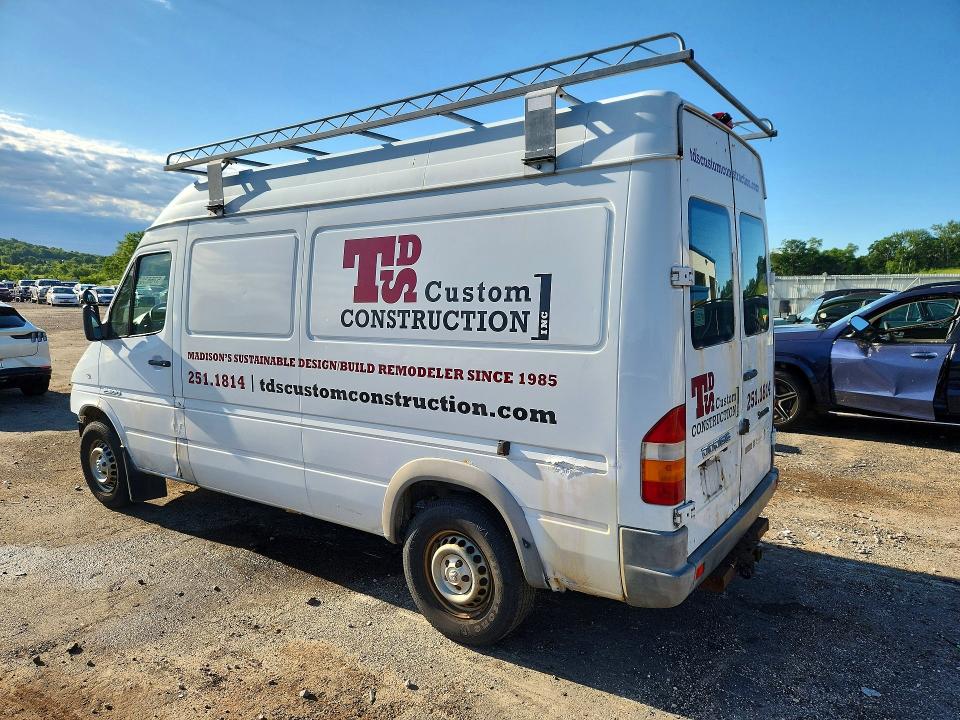 2006 Dodge Sprinter VIN WD0PD644465953977 COPART salvage auction — FRONT END, Wi - Certificate Of Title, sold $425 on 2026-07-13 (photo 2)