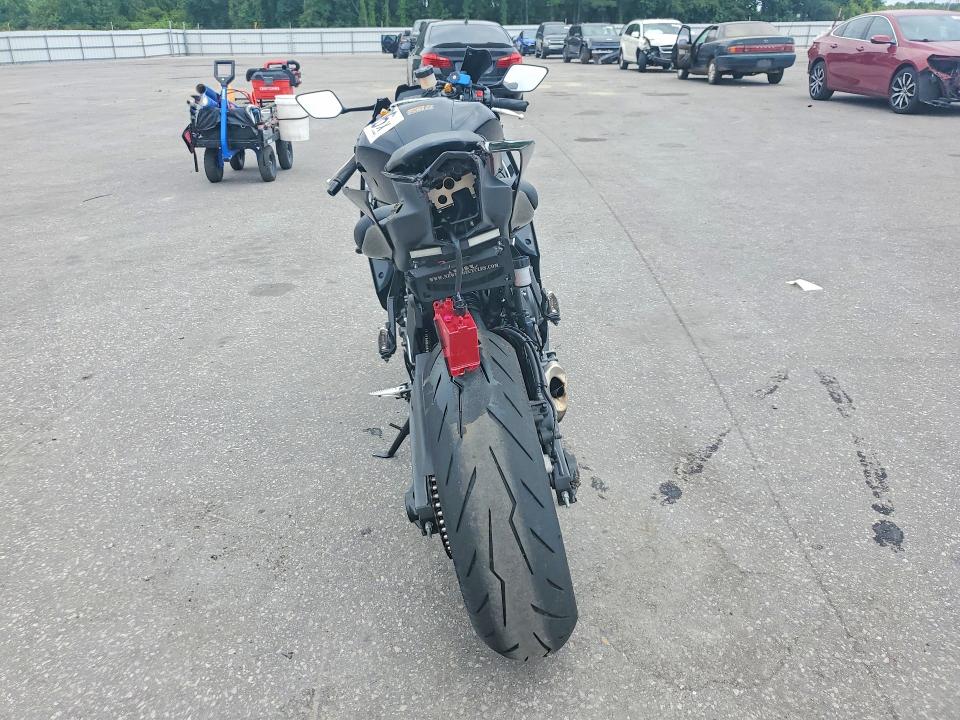 2025 Yamaha Yzf VIN JYARM38E2SA019106 COPART salvage auction — FRONT END, Nc - Salvage Certificate Of Title, sold $4,000 on 2026-07-23 (photo 4)