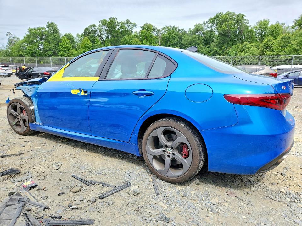 2018 Alfa romeo VIN ZARFAEDNXJ7573383 COPART salvage auction — FRONT END, MD - CERT OF SALVAGE > 75% DAMAGE, sold $6,600 on 2026-07-31 (photo 2)