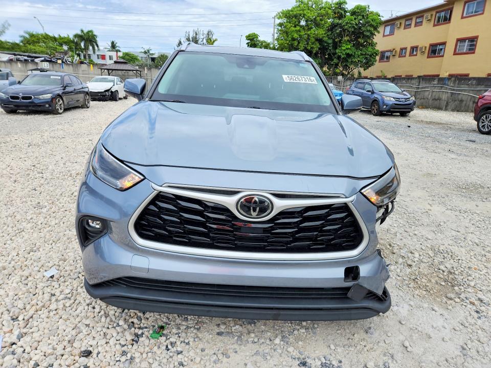 2021 Toyota Highlander VIN 5TDHZRAHXMS056919 COPART salvage auction — FRONT END, Salvage Title, sold $12,500 on 2026-07-20 (photo 5)
