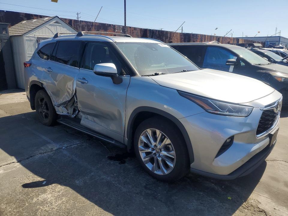 2020 Toyota Highlander VIN 5TDDZRBH6LS053639 COPART salvage auction — SIDE, Ca - Salvage Certificate, sold $16,400 on 2026-07-10 (photo 4)