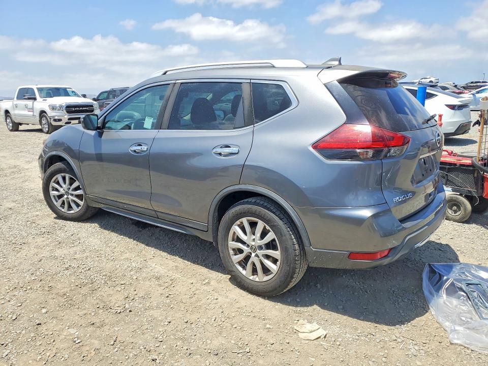 2017 Nissan Rogue VIN KNMAT2MT4HP522886 COPART salvage auction — MINOR DENT/SCRATCHES, Ca - Dis/Dlr/Exp Only Clean Title, sold $500 on 2026-07-10 (photo 2)