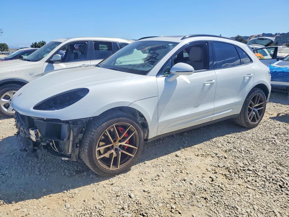 2022 Porsche Macan VIN WP1AG2A52NLB23048 COPART salvage auction — FRONT END, Ca - Salvage Certificate, sold $22,100 on 2026-07-07 (photo 1)