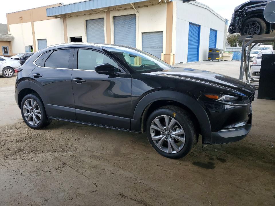 2022 Mazda Cx-30 VIN 3MVDMBDL7NM443738 COPART salvage auction — MINOR DENT/SCRATCHES, Ca - Salvage Certificate, sold $6,100 on 2026-07-02 (photo 4)