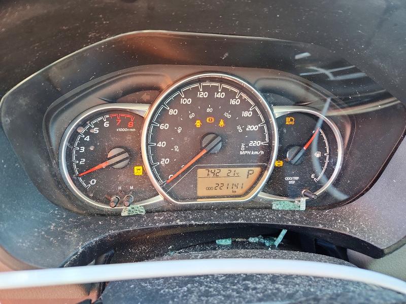 2018 Toyota Yaris VIN VNKKTUD34JA087612 COPART salvage auction — SIDE, ON - PERMIT NO BRAND - UNFIT, sold $2,900 on 2026-07-14 (photo 9)