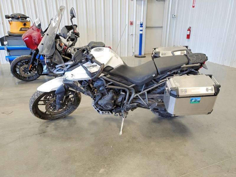 2016 Triumph motorcycle Tiger VIN SMTE10BF7GT751868 COPART salvage auction — FRONT END, ME - CERT OF TITLE-SALVAGE COLLISIO, sold $150 on 2026-07-23 (photo 3)
