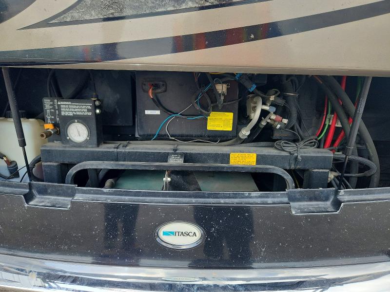 2008 Freightliner Chassis VIN 4UZACUCY08CAJ0895 COPART salvage auction — NORMAL WEAR, ON - PERMIT SALVAGE, sold $1,350 on 2026-07-09 (photo 7)