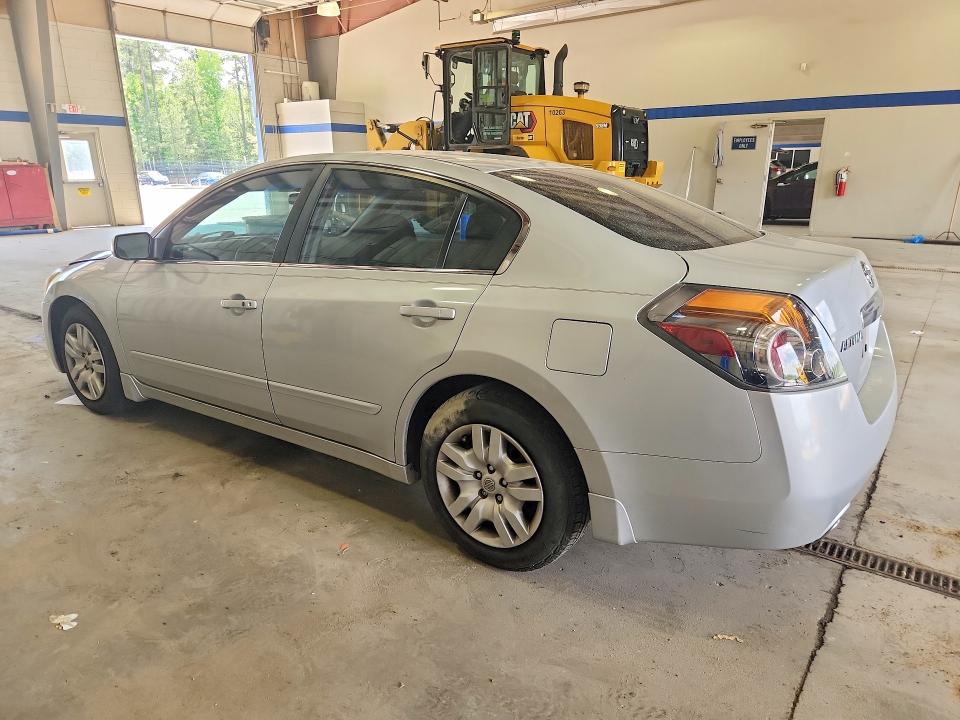 2012 Nissan VIN 1N4AL2AP6CN579981 COPART salvage auction — FRONT END, VA - CERT OF TITLE - SALVAGE, sold $375 on 2026-07-02 (photo 2)