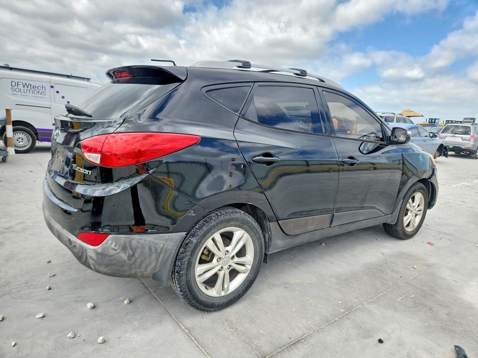 2012 Hyundai Tucson VIN KM8JU3AC6CU360739 COPART salvage auction — FRONT END, Tx - Salvage Vehicle Title, sold $1,450 on 2026-07-10 (photo 3)