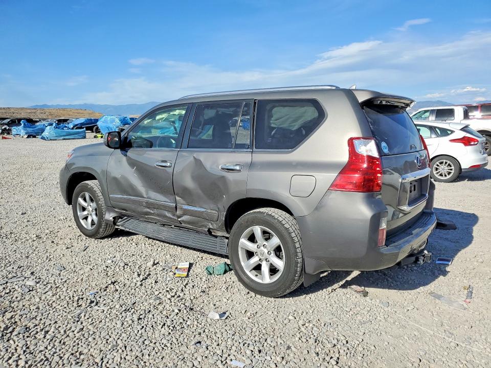 2013 Lexus Gx VIN JTJBM7FX6D5055858 COPART salvage auction — SIDE, Nc - Salvage Certificate Of Title, sold $6,600 on 2026-07-31 (photo 2)