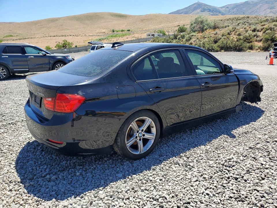 2013 BMW VIN WBA3B5G59DNS04114 COPART salvage auction — SIDE, Nv - Salvage Title, sold $700 on 2026-07-30 (photo 3)