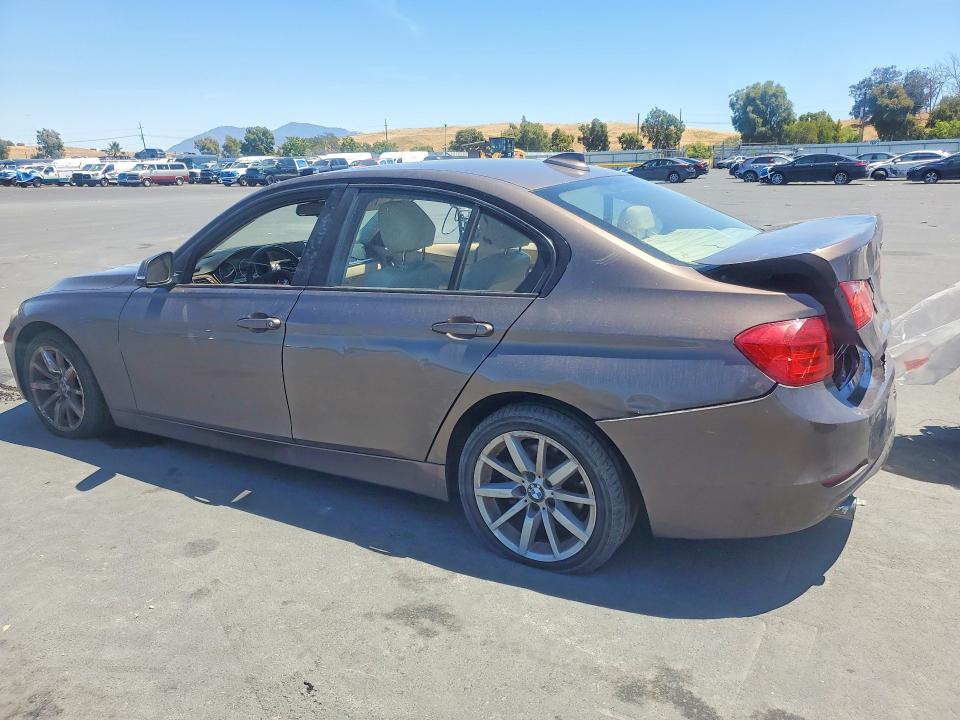 2014 BMW VIN WBA3B1C5XEK133832 COPART salvage auction — REAR END, Ca - Salvage Certificate, sold $1,400 on 2026-07-20 (photo 2)