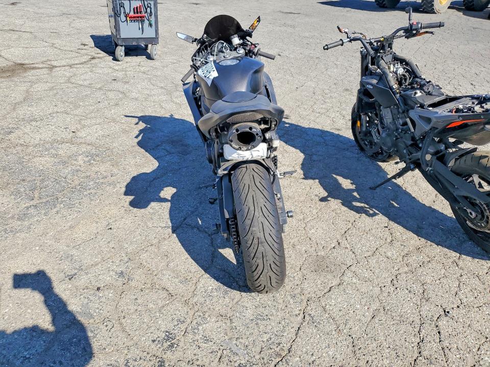 2007 Honda Cbr600 VIN JH2PC401X7M001687 COPART salvage auction — FRONT END, CA - SALVAGE CERTIFICATE, sold $1,600 on 2026-07-02 (photo 4)