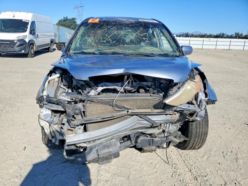 2007 Honda Cr-v VIN JHLRE38717C076804 COPART salvage auction — WATER/FLOOD, Ca - Salvage Certificate, sold $60 on 2026-07-24 (photo 5)