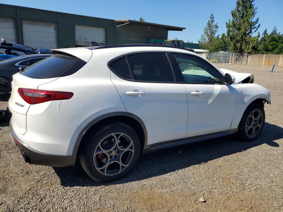 2022 Alfa romeo Stelvio VIN ZASPAKBN8N7D29356 COPART salvage auction — FRONT END, Wa - Bill Of Sale, sold $2,300 on 2026-07-10 (photo 3)