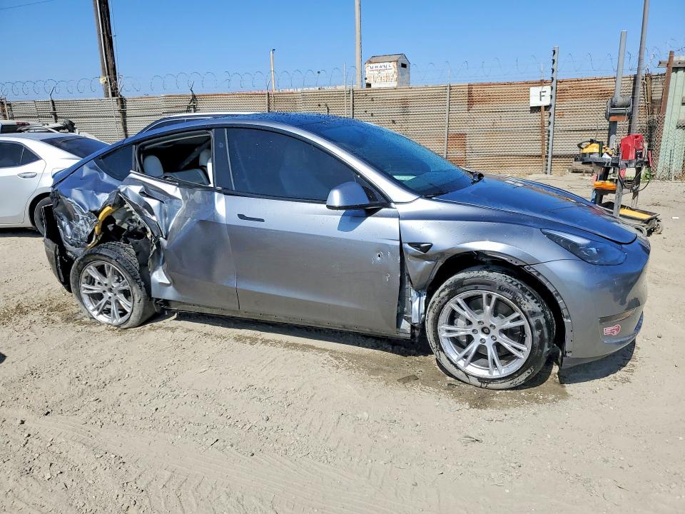 2024 Tesla Model y VIN 7SAYGDEE0RA288000 COPART salvage auction — REAR END, Ca - Salvage Certificate, sold $7,000 on 2026-07-13 (photo 4)