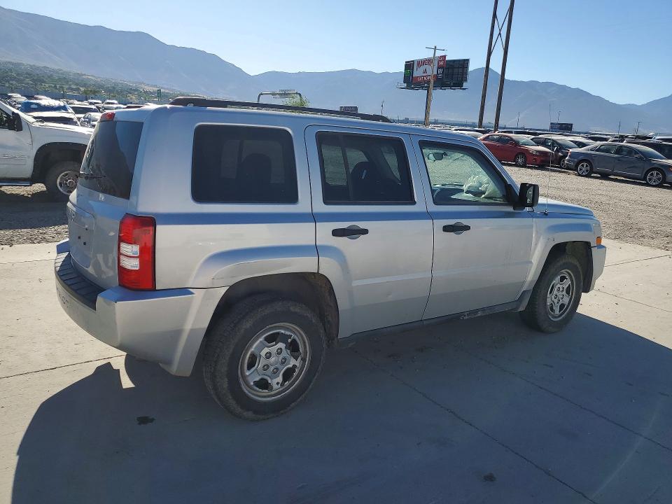 2008 Jeep Liberty (patriot) VIN 1J8FF28W98D636779 COPART salvage auction — FRONT END, UT - SALVAGE CERTIFICATE, sold $350 on 2026-08-03 (photo 3)