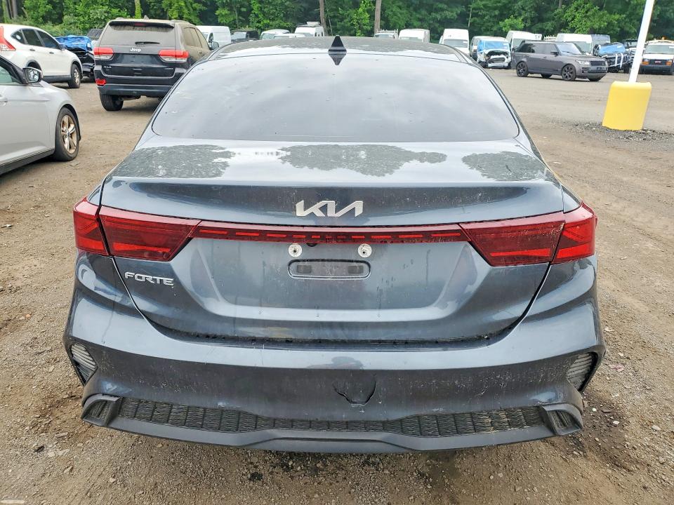 2022 Kia Forte VIN 3KPF24AD1NE454608 COPART salvage auction — ALL OVER, Ct - Certificate Of Title, sold $4,850 on 2026-07-10 (photo 6)