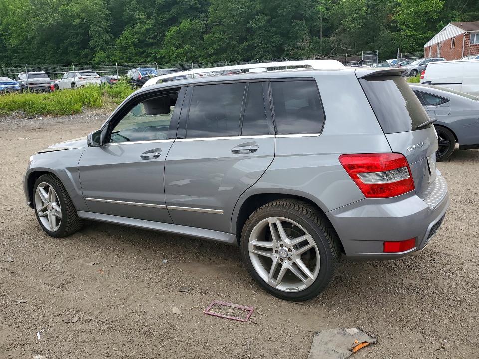 2011 Mercedes-benz Glk-class VIN WDCGG8HBXBF647398 COPART salvage auction — FRONT END, MD - CERT OF SALVAGE > 75% DAMAGE, sold $400 on 2026-07-23 (photo 2)