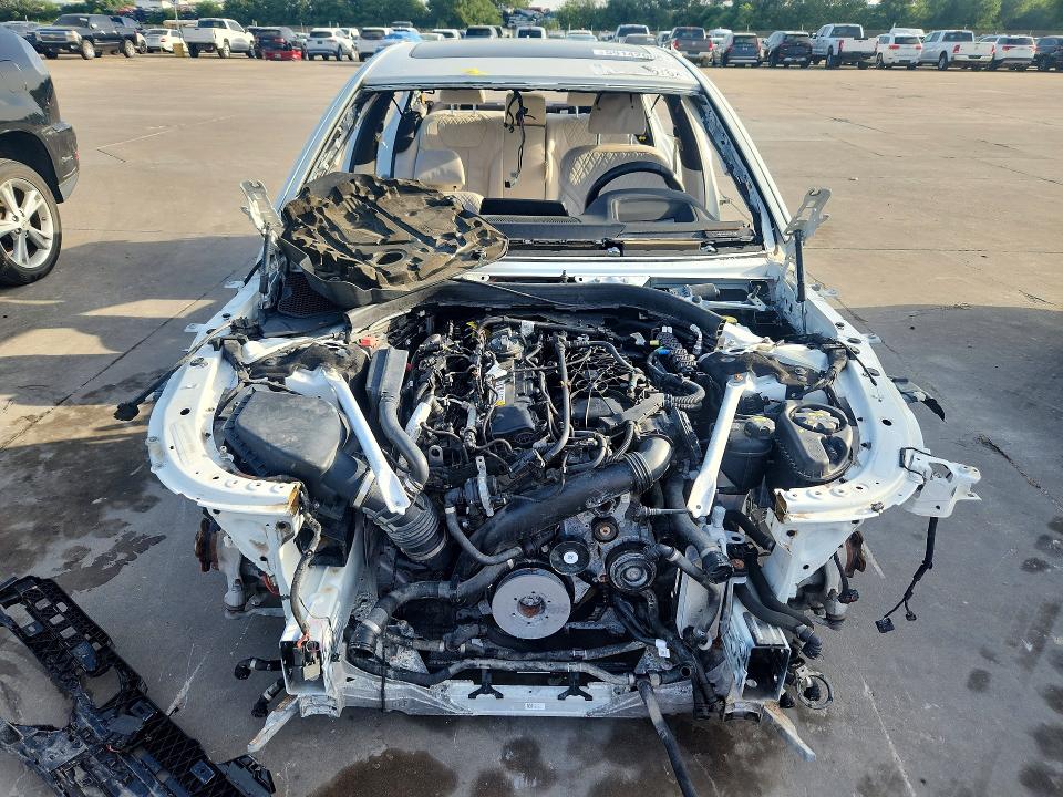 2021 BMW 7er VIN WBA7T2C07MCF88819 COPART salvage auction — STRIPPED, FL - CERT OF TITLE-SLVG REBLD FLOOD, sold $600 on 2026-08-17 (photo 5)
