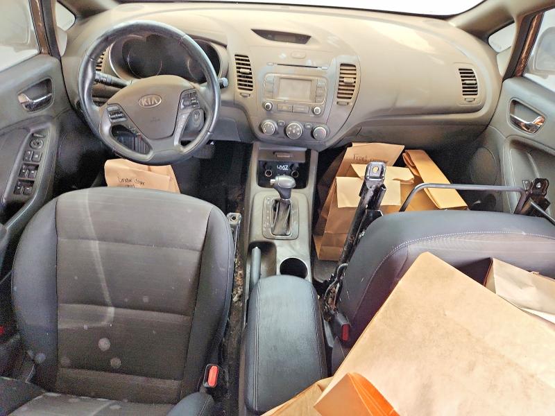 2014 Kia Forte VIN KNAFX4A89E5052090 COPART salvage auction — INTERIOR BURN, TN - SALVAGE CERTIFICATE, sold $600 on 2026-07-22 (photo 8)